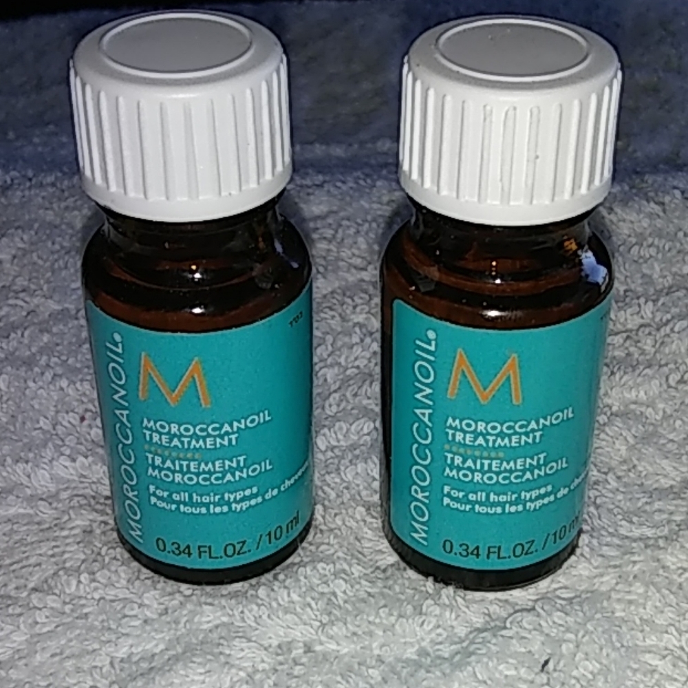 New 2 bottles Moroccanoil
